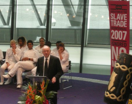 Mayor Ken Livingstone apologises for London's part in the slave trade